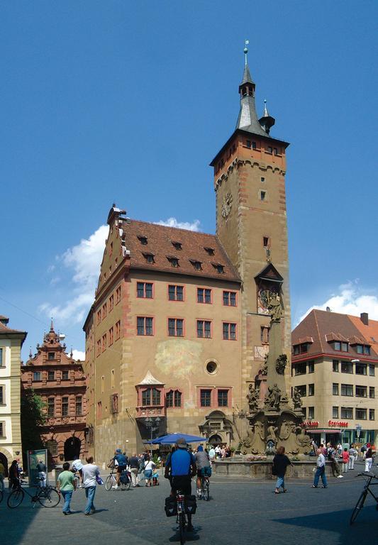 Hotel Schwarzes Ross Schwarzach am Main Zewnętrze zdjęcie