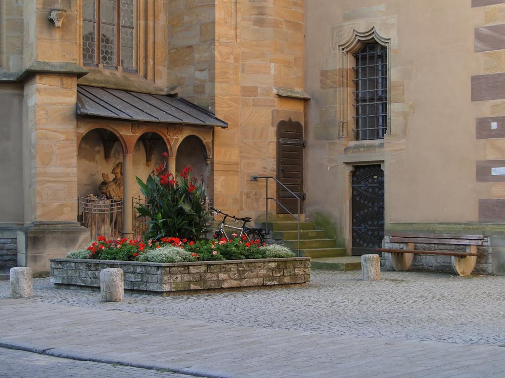 Hotel Schwarzes Ross Schwarzach am Main Zewnętrze zdjęcie