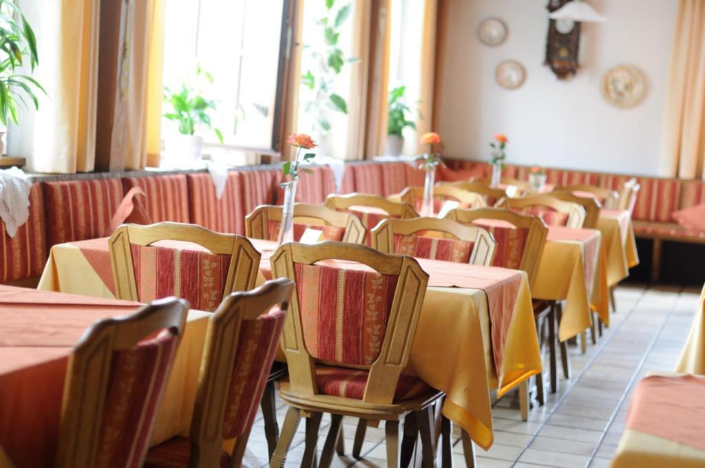 Hotel Schwarzes Ross Schwarzach am Main Zewnętrze zdjęcie